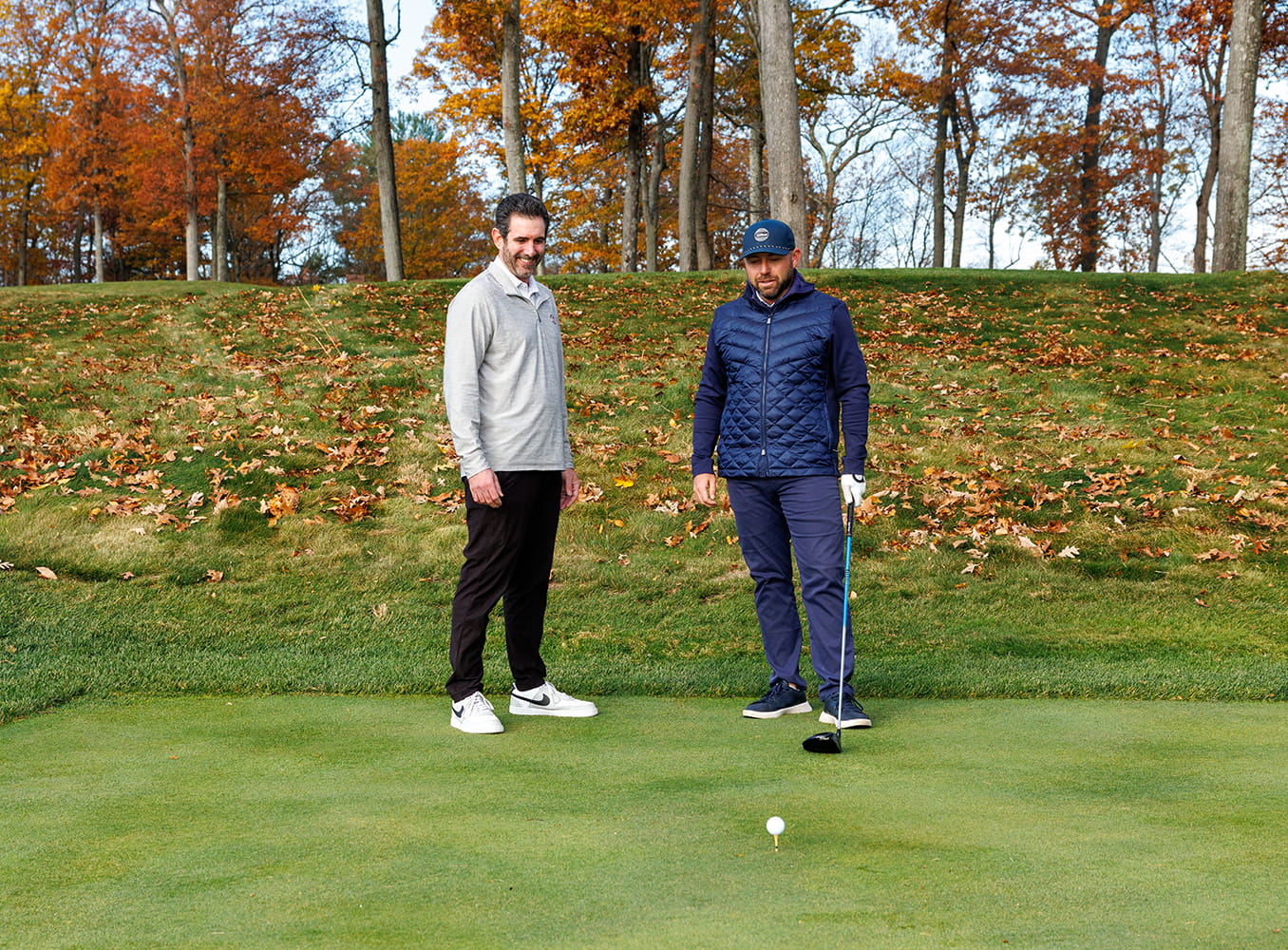 golf sport psychologist providing mental performance coaching to professional golfer